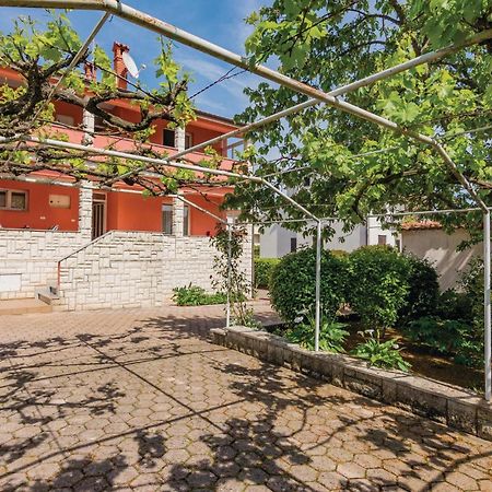1 Bedroom Lovely Apartment In Rovinj Exteriér fotografie