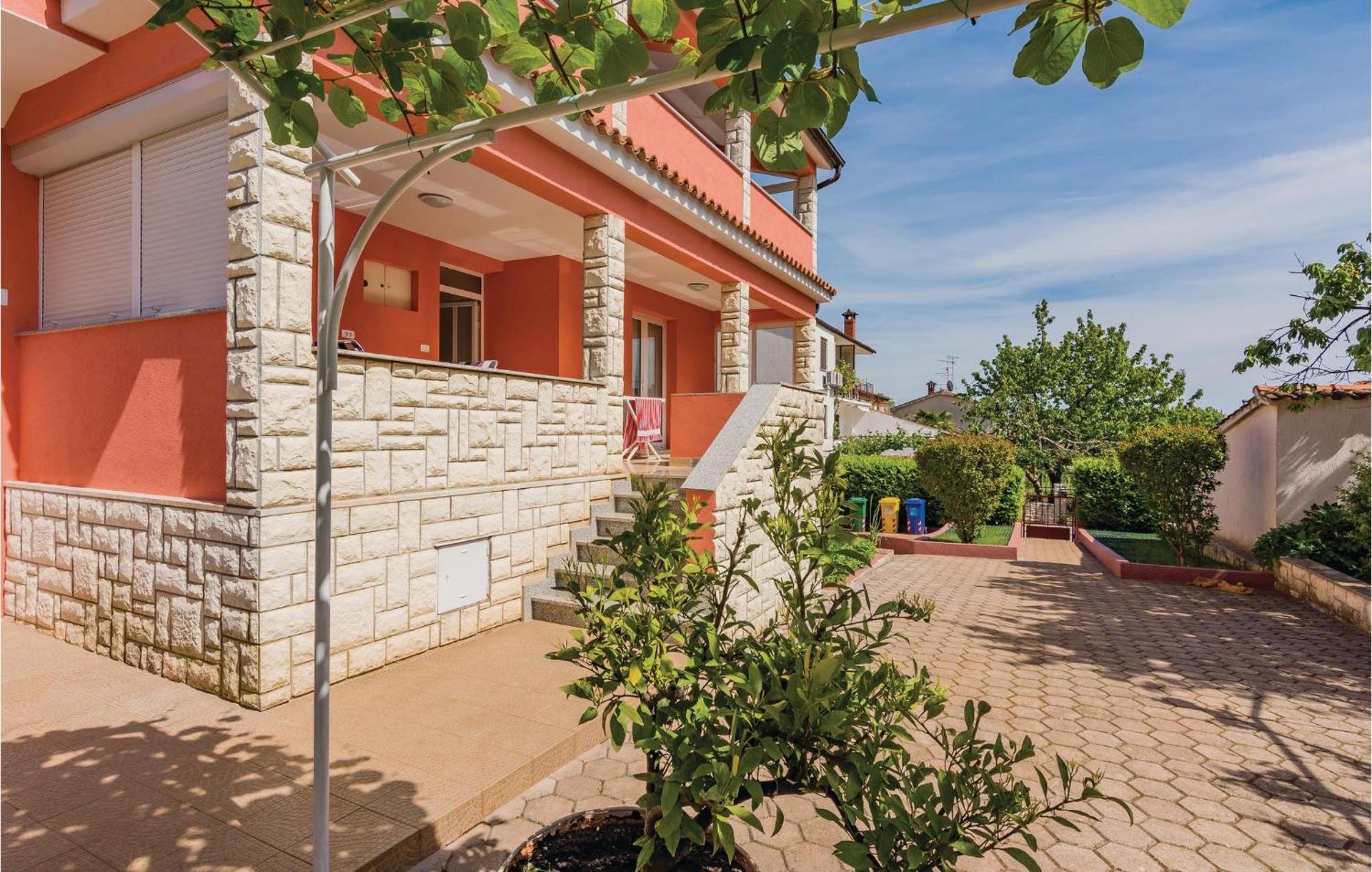 1 Bedroom Lovely Apartment In Rovinj Exteriér fotografie